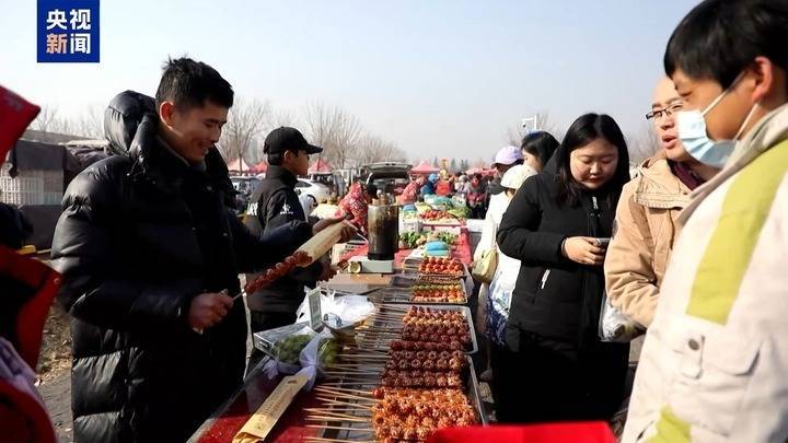 民族服饰、乡村特产、非遗美食……这些地方的新年市集太独特 (图8)