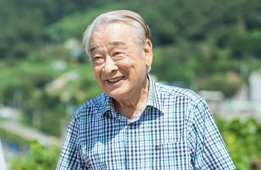 韩国元老级演员李顺载去世,终年91岁,代表作《搞笑一家人》 (pic1) 韩国元老级演员李顺载去世,终年91岁,代表作《搞笑一家人》 (pic1)