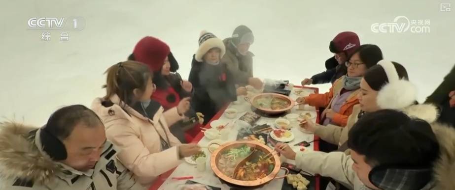 “土味消费”圈粉!特色乡村文旅点燃经济热引擎 为振兴开局注入蓬勃新动能 (pic4) “土味消费”圈粉!特色乡村文旅点燃经济热引擎 为振兴开局注入蓬勃新动能 (pic4)