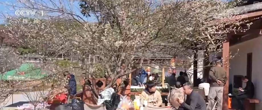 “土味消费”圈粉!特色乡村文旅点燃经济热引擎 为振兴开局注入蓬勃新动能 (pic10) “土味消费”圈粉!特色乡村文旅点燃经济热引擎 为振兴开局注入蓬勃新动能 (pic10)