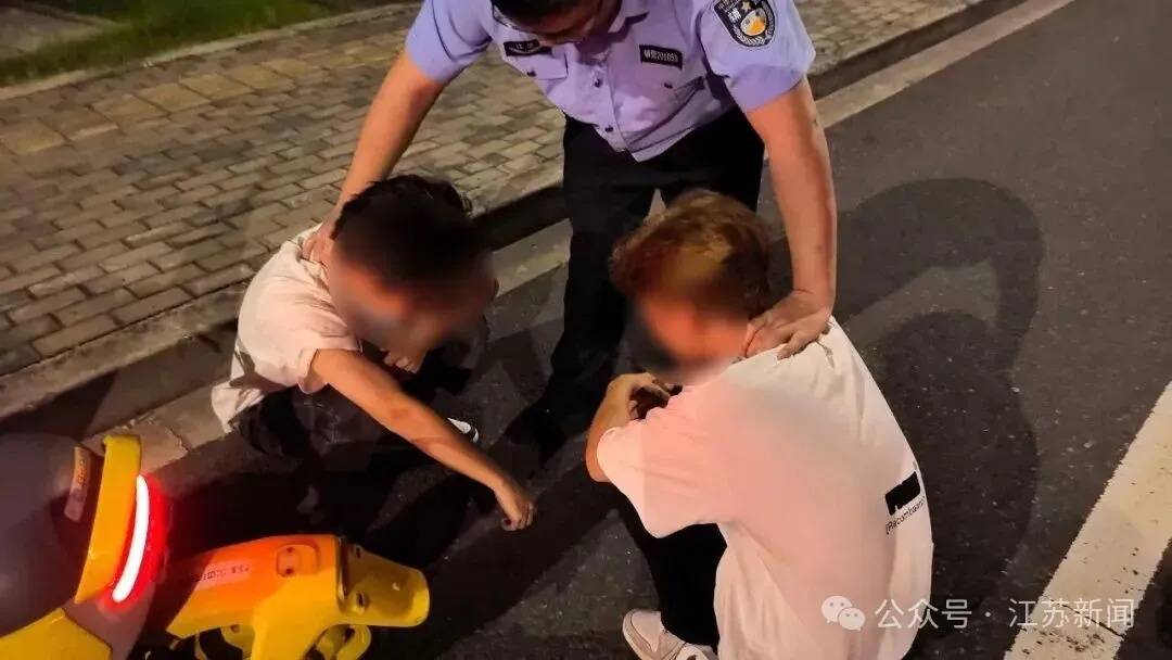 小偷盯上篮球场，不偷手机专偷电话卡？当心你摊上刑事责任 (pic3)